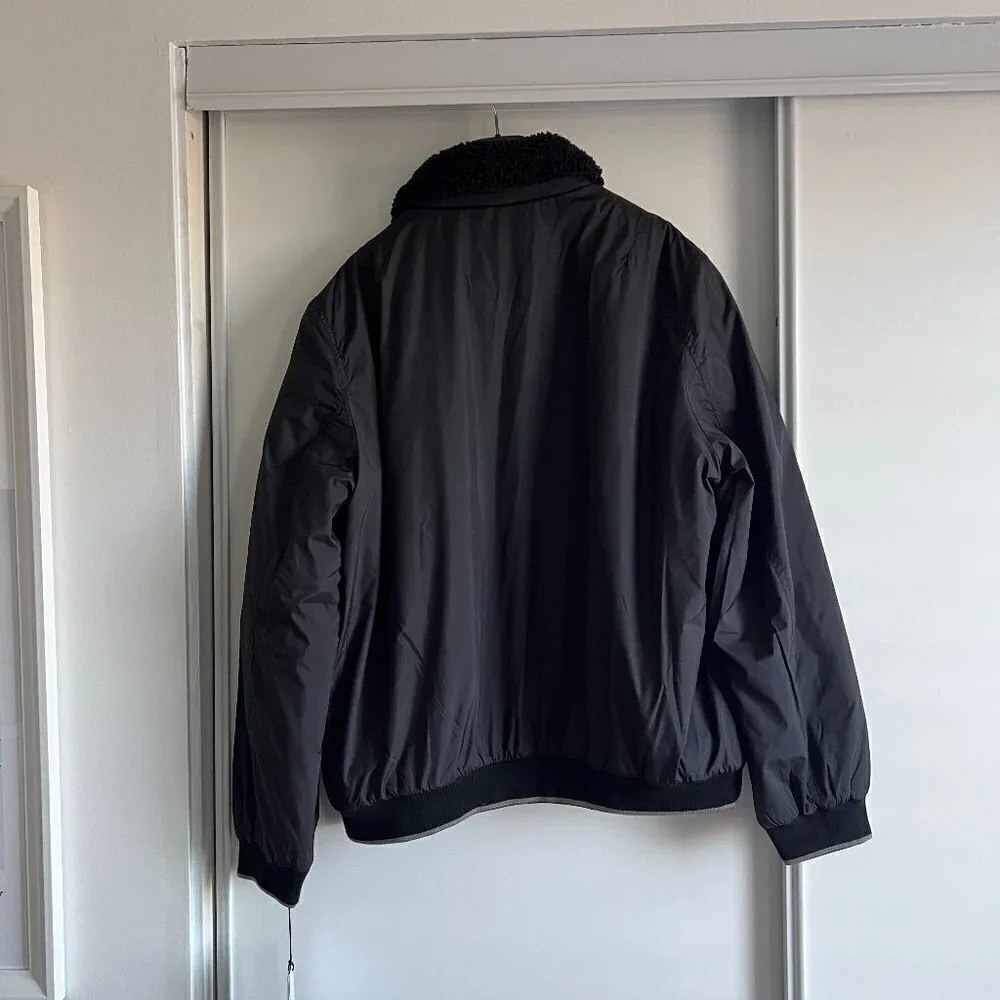 UGG | Men's Ethan Bomber Sherpa Jacket - Picture 5 of 15